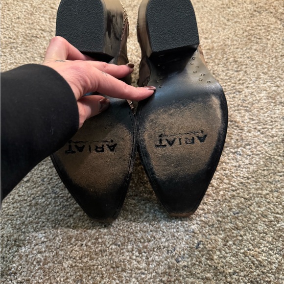 Women’s Ariat “Dixon” Brown Studded Ankle Boots - Picture 6 of 6